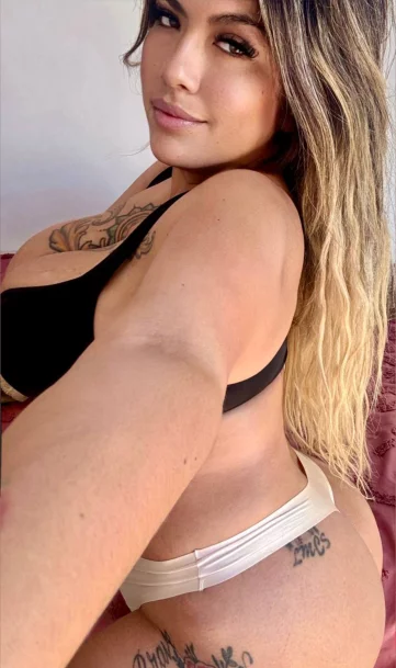 Photo of model @scarlettate