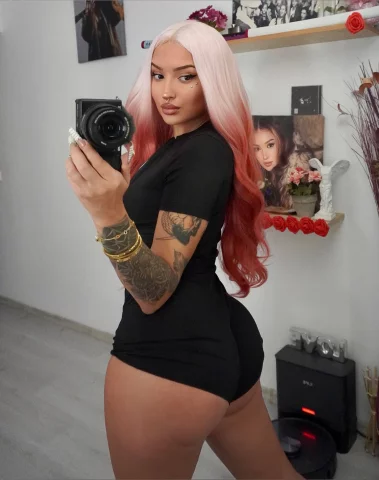 Photo of model @seremisfree