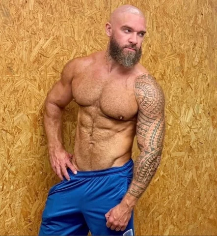 Photo of model @sergebear