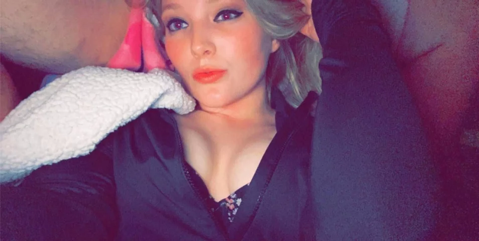 Photo of model @sexy-mama22