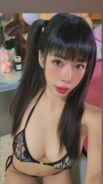 Photo of model @sexybabyannie