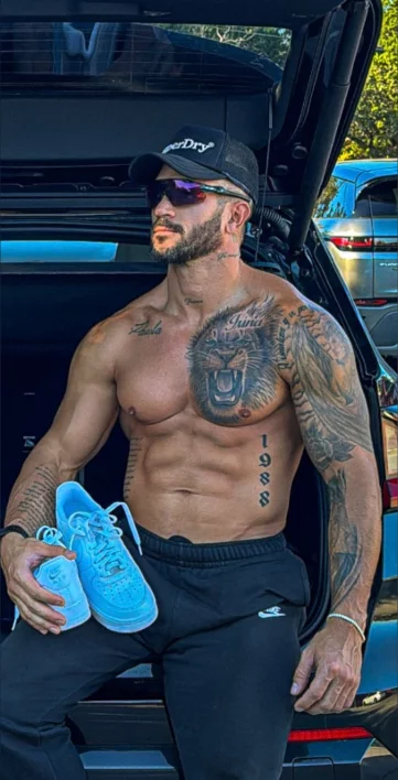 Photo of model @sexyjuancolombia
