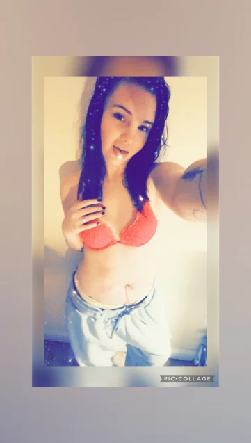 Photo of model @sexywifey1913