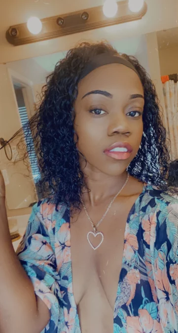 Photo of model @shaliyah_lust