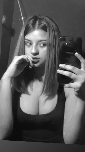 Photo of model @sheraphina