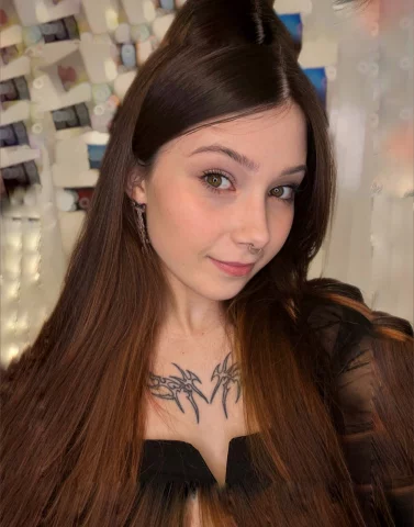 Photo of model @sin_lola