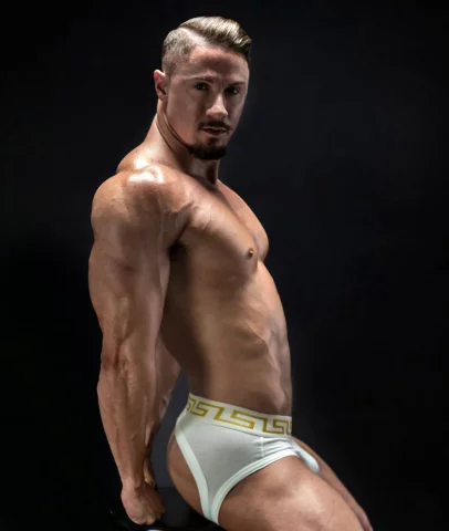 Photo of model @skyyknox