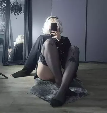 Photo of model @smolbubblegum