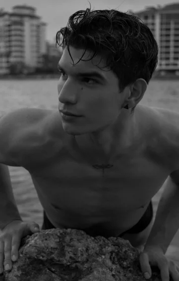 Photo of model @soy_maxla