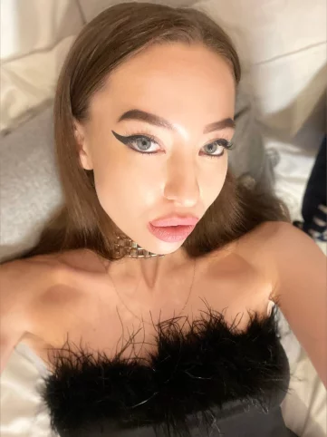 Photo of model @spoilthequeen