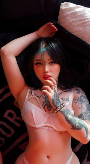 Photo of model @succubemmfree