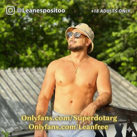 Photo of model @superdotarg