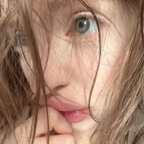Photo of model @sweeetlillie