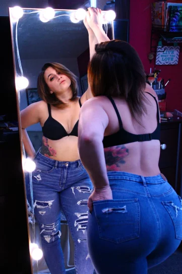 Photo of model @sweet_scar_bliss