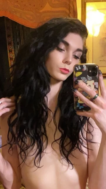 Photo of model @sweetbabyrae2319