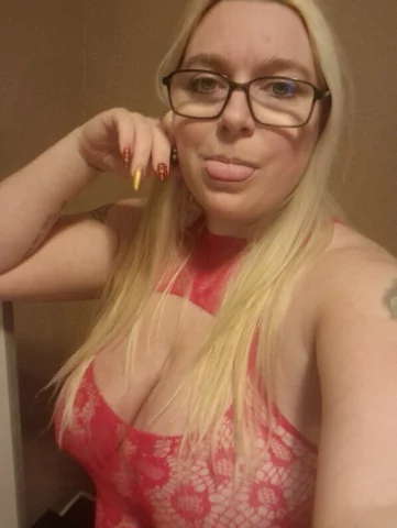 Photo of model @sweetbutterflykiss