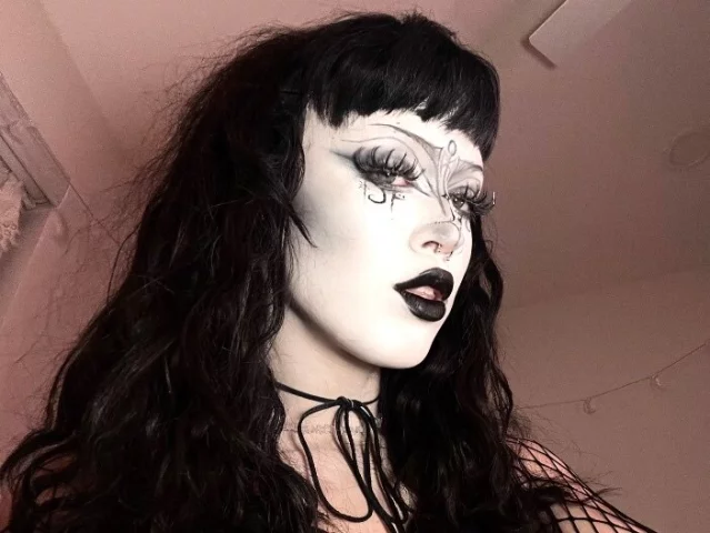 Photo of model @sweetiepilled