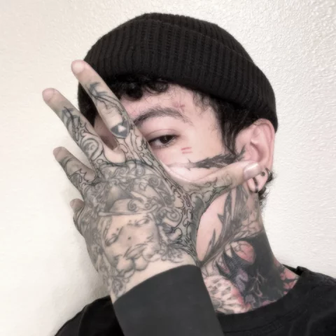 Photo of model @t3kko