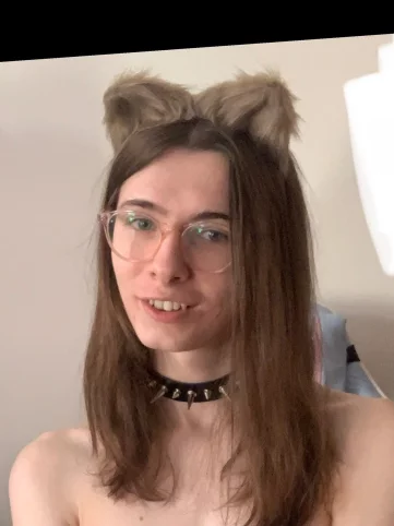 Photo of model @t_girl_puppy