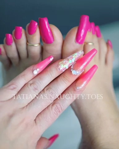 Photo of model @tatianasnaughtytoes