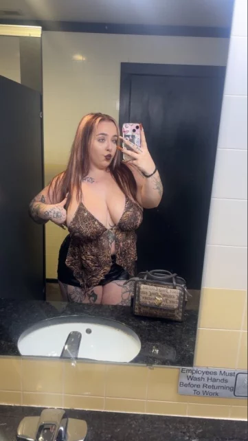 Photo of model @tattedthicknessfree