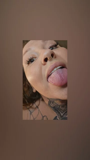 Photo of model @thatbadbitch420
