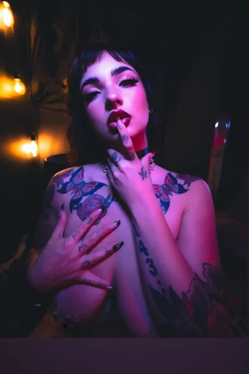 Photo of model @thatwitch710