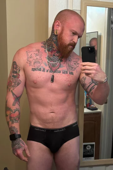 Photo of model @the_naked_ginger