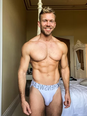 Photo of model @thecoachxxx