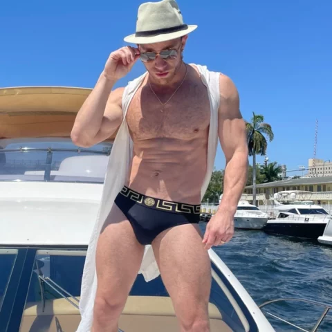 Photo of model @thejakeandrewsfree