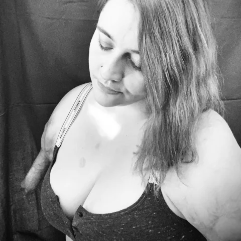 Photo of model @theloveliesta