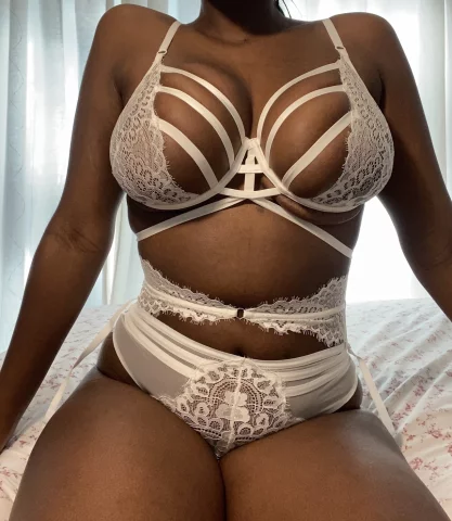 Photo of model @themelgoddess