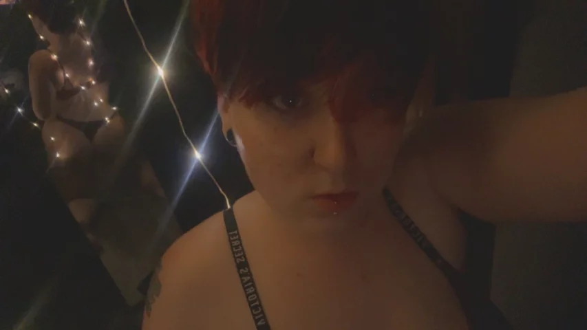 Photo of model @thiccythottie
