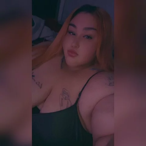 Photo of model @thicktemptresss