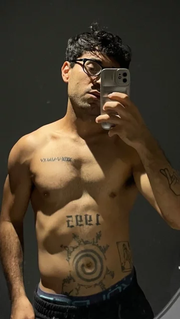 Photo of model @thomascoxxfree