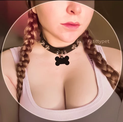 Photo of model @tittypet