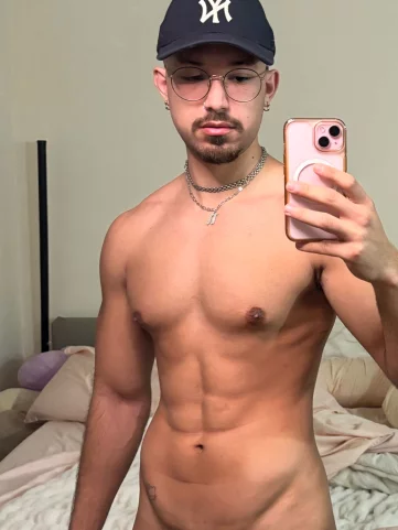 Photo of model @touchnick