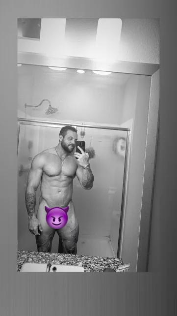 Photo of model @trevorrlamp
