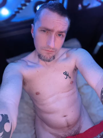 Photo of model @truelyfilthy