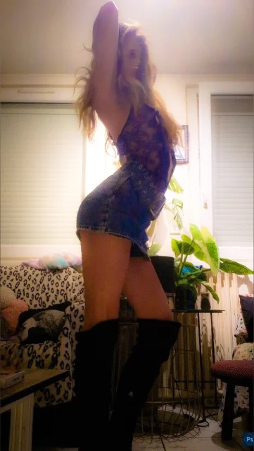 Photo of model @u529106647