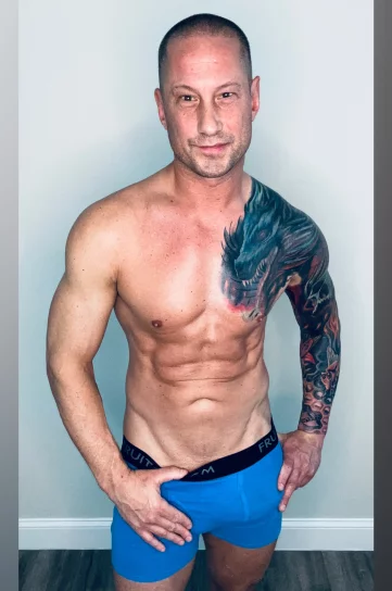 Photo of model @vhammerinc