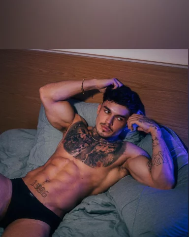 Photo of model @victorpradofree