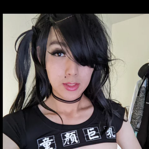 Photo of model @waifu_empress