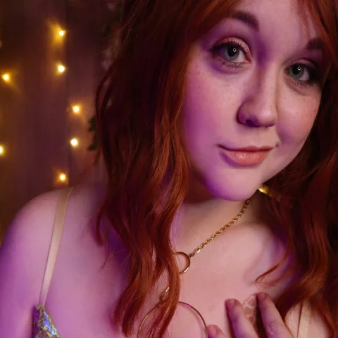 Photo of model @whisperwindasmr