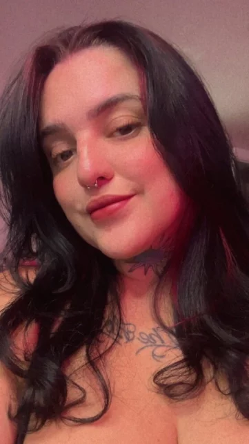 Photo of model @wildwitchf