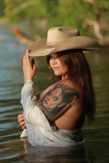 Photo of model @withladymaryfree
