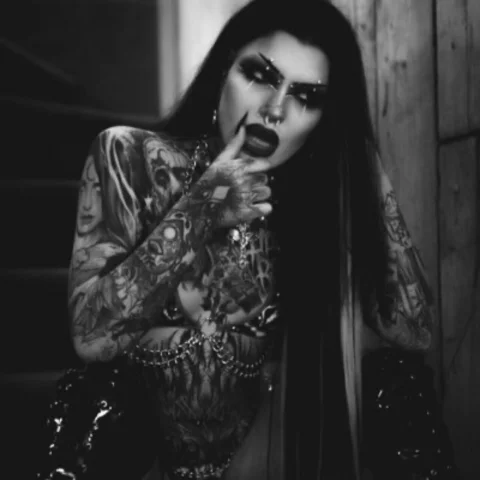 Photo of model @worshipxena