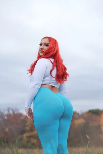 Photo of model @xobrattv
