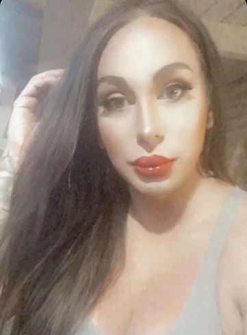 Photo of model @xoxox_sapphirefree