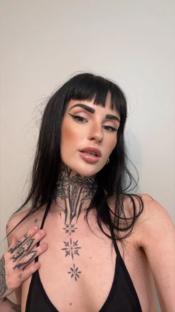 Photo of model @xrileyshiannx